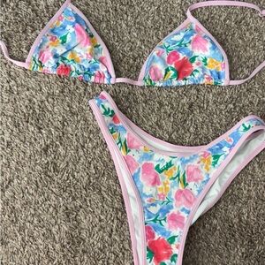 Frankie’s Bikinis Set